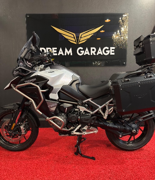 TRIUMPH TIGER 1200 /2022 EXCLUSIVO VEÍCULOS SANTA CRUZ DO SUL / Carros no Vale