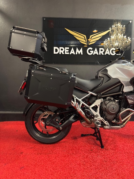 TRIUMPH TIGER 1200 /2022 EXCLUSIVO VEÍCULOS SANTA CRUZ DO SUL / Carros no Vale