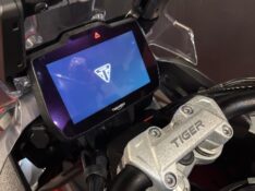 TRIUMPH TIGER 1200 /2022 EXCLUSIVO VEÍCULOS SANTA CRUZ DO SUL / Carros no Vale