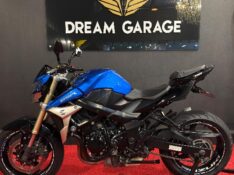 SUZUKI MOTOS GSR 750 /2014 EXCLUSIVO VEÍCULOS SANTA CRUZ DO SUL / Carros no Vale