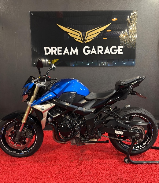 SUZUKI MOTOS GSR 750 /2014 EXCLUSIVO VEÍCULOS SANTA CRUZ DO SUL / Carros no Vale