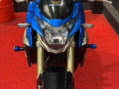 SUZUKI MOTOS GSR 750 /2014 EXCLUSIVO VEÍCULOS SANTA CRUZ DO SUL / Carros no Vale