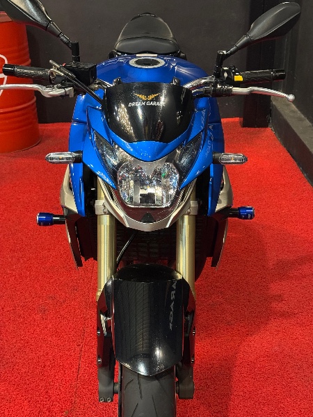 SUZUKI MOTOS GSR 750 /2014 EXCLUSIVO VEÍCULOS SANTA CRUZ DO SUL / Carros no Vale