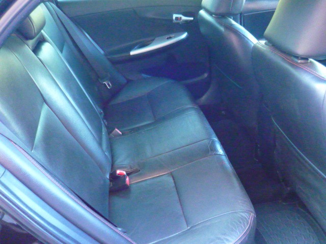 TOYOTA COROLLA 2.0 XRS 16V FLEX 4P AUTOMÁTICO 2012/2013 PREMIUM AUTOMÓVEIS ARROIO DO MEIO / Carros no Vale