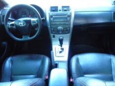 TOYOTA COROLLA 2.0 XRS 16V FLEX 4P AUTOMÁTICO 2012/2013 PREMIUM AUTOMÓVEIS ARROIO DO MEIO / Carros no Vale