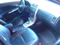 TOYOTA COROLLA 2.0 XRS 16V FLEX 4P AUTOMÁTICO 2012/2013 PREMIUM AUTOMÓVEIS ARROIO DO MEIO / Carros no Vale