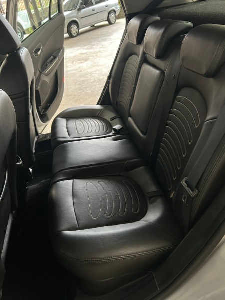 FIAT BRAVO ABSOLUTE DUAL 2012/2013 LAVENDA VEÍCULOS ARROIO DO MEIO / Carros no Vale