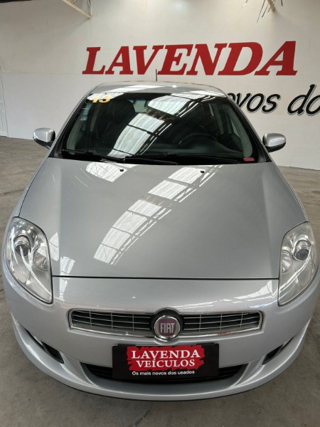 FIAT BRAVO ABSOLUTE DUAL 2012/2013 LAVENDA VEÍCULOS ARROIO DO MEIO / Carros no Vale