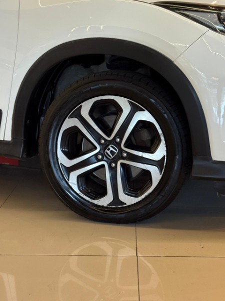 HONDA HR-V 1.8 LX 16V 2015/2016 JM AUTOMÓVEIS VENÂNCIO AIRES / Carros no Vale