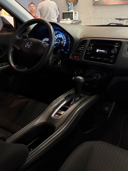 HONDA HR-V 1.8 LX 16V 2015/2016 JM AUTOMÓVEIS VENÂNCIO AIRES / Carros no Vale