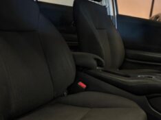 HONDA HR-V 1.8 LX 16V 2015/2016 JM AUTOMÓVEIS VENÂNCIO AIRES / Carros no Vale