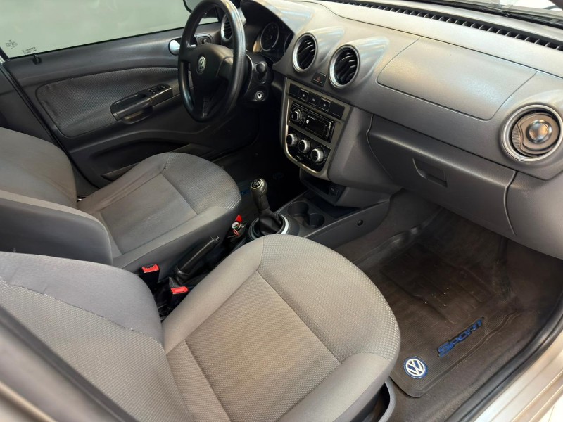 VOLKSWAGEN VOYAGE 1.6 8V 2011/2011 LUCAS AUTOMÓVEIS BOM RETIRO DO SUL / Carros no Vale VOLKSWAGEN VOYAGE 1.6 8V 2011/2011 LUCAS AUTOMÓVEIS BOM RETIRO DO SUL / Carros no Vale