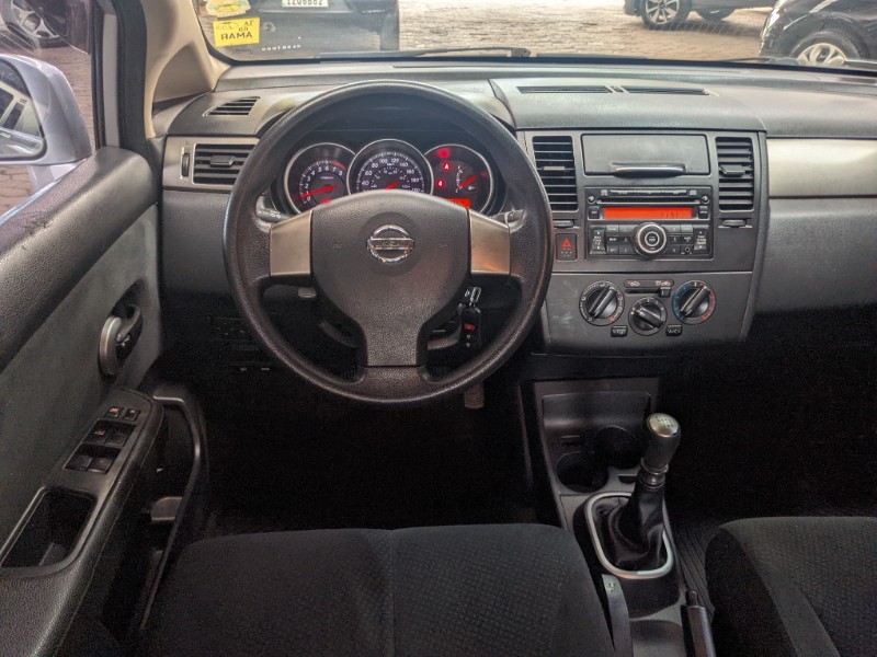 NISSAN TIIDA SEDAN 1.8 16V FLEX 2011/2012 RICARDO VEÍCULOS TEUTÔNIA / Carros no Vale