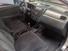 NISSAN TIIDA SEDAN 1.8 16V FLEX 2011/2012 RICARDO VEÍCULOS TEUTÔNIA / Carros no Vale