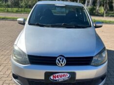 VOLKSWAGEN FOX 1.6 8V 2013 2013/2013 NEURI VEÍCULOS LAJEADO / Carros no Vale
