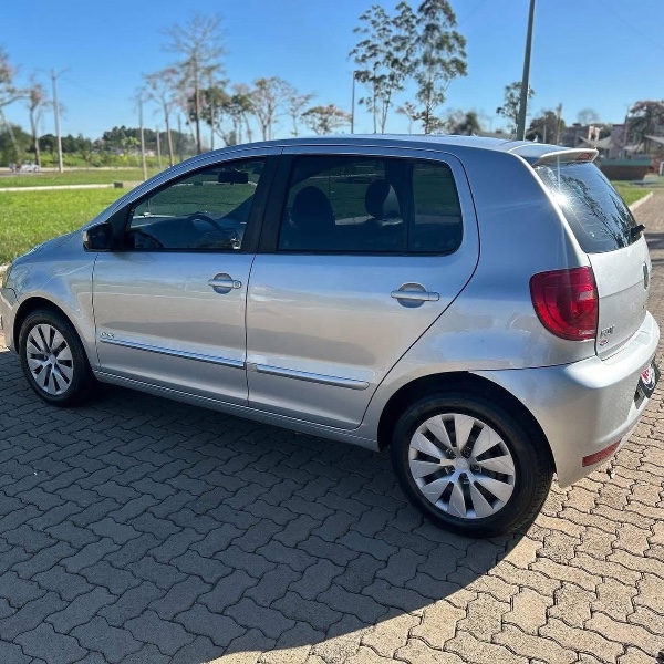 VOLKSWAGEN FOX 1.6 8V 2013 2013/2013 NEURI VEÍCULOS LAJEADO / Carros no Vale