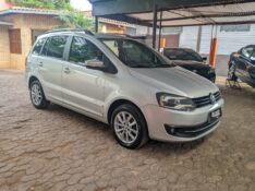 VOLKSWAGEN SPACEFOX 1.6 8V TREND TOTALFLEX 2012/2013 RICARDO VEÍCULOS TEUTÔNIA / Carros no Vale
