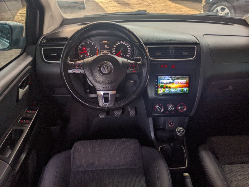 VOLKSWAGEN SPACEFOX 1.6 8V TREND TOTALFLEX 2012/2013 RICARDO VEÍCULOS TEUTÔNIA / Carros no Vale