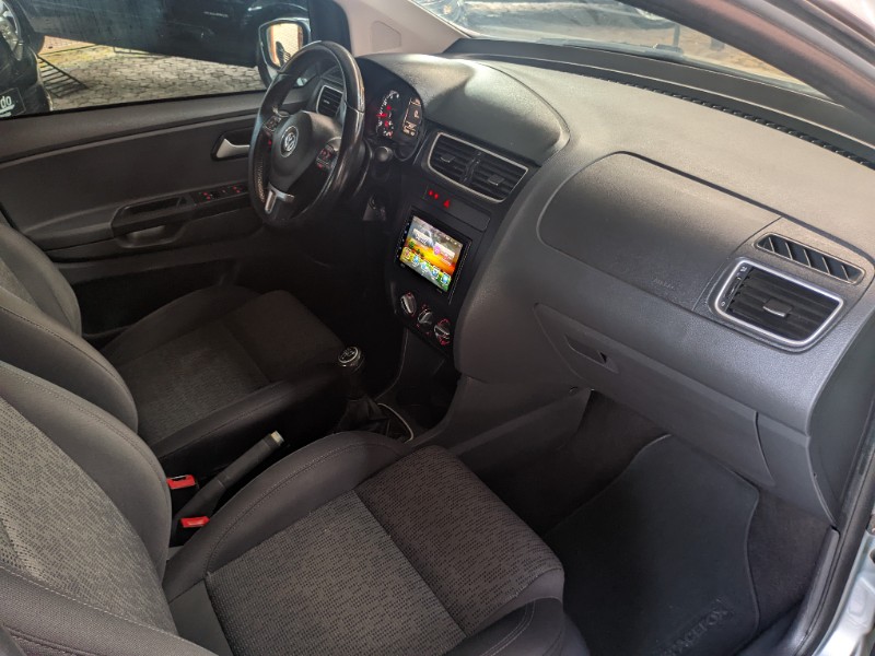 VOLKSWAGEN SPACEFOX 1.6 8V TREND TOTALFLEX 2012/2013 RICARDO VEÍCULOS TEUTÔNIA / Carros no Vale