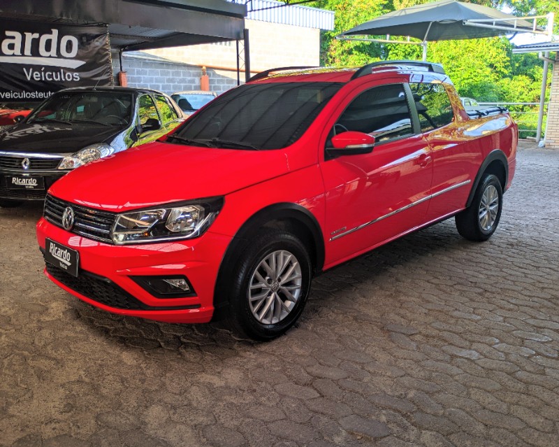 VOLKSWAGEN SAVEIRO CD HIGHLINE 1.6 2016/2017 RICARDO VEÍCULOS TEUTÔNIA / Carros no Vale