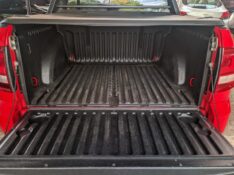 VOLKSWAGEN SAVEIRO CD HIGHLINE 1.6 2016/2017 RICARDO VEÍCULOS TEUTÔNIA / Carros no Vale