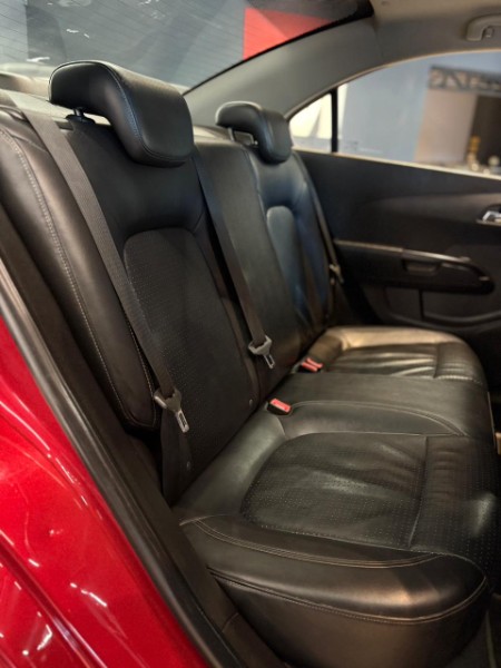 CHEVROLET SONIC 1.6 LTZ 16V 2012/2013 JM AUTOMÓVEIS VENÂNCIO AIRES / Carros no Vale