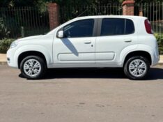 FIAT UNO 1.0 EVO VIVACE 8V 2013/2013 STOPCAR MULTIMARCAS ESTRELA / Carros no Vale