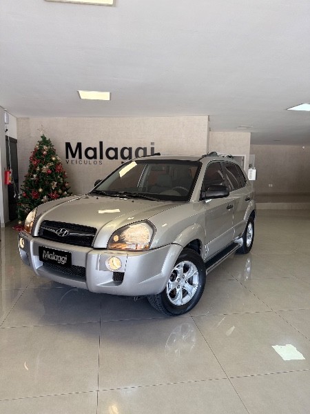 HYUNDAI TUCSON 2.0 MPFI GL 16V 2WD GASOLINA 4P AUTOMÁTICO 2009/2010 MALAGGI VEÍCULOS ENCANTADO / Carros no Vale