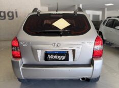 HYUNDAI TUCSON 2.0 MPFI GL 16V 2WD GASOLINA 4P AUTOMÁTICO 2009/2010 MALAGGI VEÍCULOS ENCANTADO / Carros no Vale