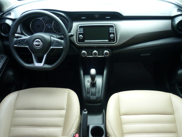 NISSAN KICKS 1.6 ACTIVE 16V 2023/2024 PREMIUM AUTOMÓVEIS ARROIO DO MEIO / Carros no Vale NISSAN KICKS 1.6 ACTIVE 16V 2023/2024 PREMIUM AUTOMÓVEIS ARROIO DO MEIO / Carros no Vale