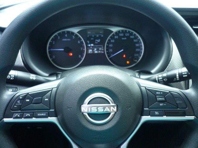 NISSAN KICKS 1.6 ACTIVE 16V 2023/2024 PREMIUM AUTOMÓVEIS ARROIO DO MEIO / Carros no Vale NISSAN KICKS 1.6 ACTIVE 16V 2023/2024 PREMIUM AUTOMÓVEIS ARROIO DO MEIO / Carros no Vale