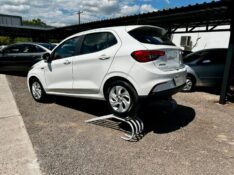 FIAT ARGO 1.3 DRIVE 2017/2018 AR MULTIMARCAS VENÂNCIO AIRES / Carros no Vale