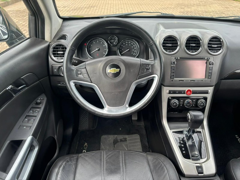 CHEVROLET CAPTIVA SPORT 2.4 /2014 RT 811 VEÍCULOS ARROIO DO MEIO / Carros no Vale