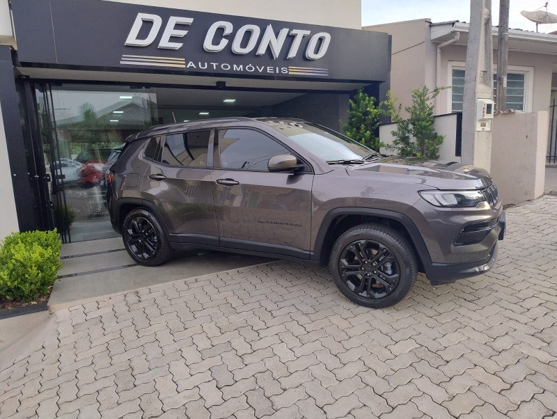 JEEP COMPASS 1.3 LONGITUDE TB SÉRIE 80 ANOS 2022 /2022 DE CONTO AUTOMÓVEIS SARANDI / Carros no Vale