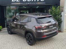 JEEP COMPASS 1.3 LONGITUDE TB SÉRIE 80 ANOS 2022 /2022 DE CONTO AUTOMÓVEIS SARANDI / Carros no Vale