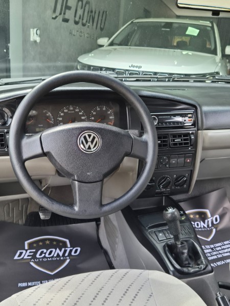 VOLKSWAGEN SANTANA 1.8 MI 8V ÁLCOOL 4P MANUAL /2005 DE CONTO AUTOMÓVEIS SARANDI / Carros no Vale