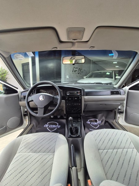 VOLKSWAGEN SANTANA 1.8 MI 8V ÁLCOOL 4P MANUAL /2005 DE CONTO AUTOMÓVEIS SARANDI / Carros no Vale