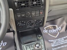 VOLKSWAGEN SANTANA 1.8 MI 8V ÁLCOOL 4P MANUAL /2005 DE CONTO AUTOMÓVEIS SARANDI / Carros no Vale