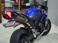 YAMAHA YZF-R1 1000 2007/2007 TS VEÍCULOS ANTA GORDA / Carros no Vale