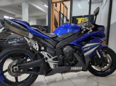 YAMAHA YZF-R1 1000 2007/2007 TS VEÍCULOS ANTA GORDA / Carros no Vale