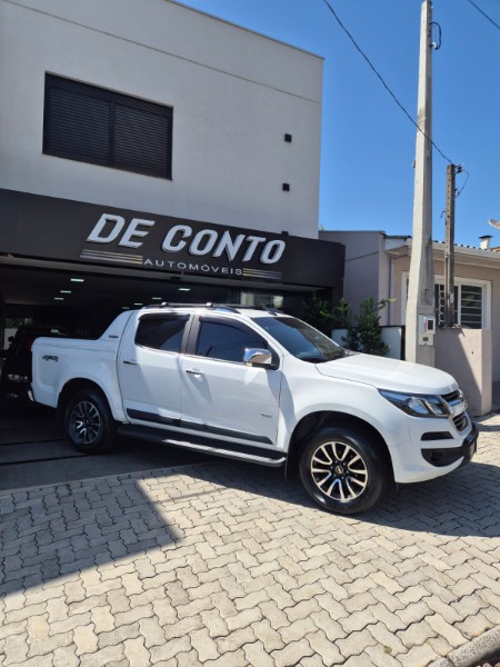 CHEVROLET S10 2.8 16V TURBO DIESEL HIGH COUNTRY CD 4X4 AUTOMÁTICO /2018 DE CONTO AUTOMÓVEIS SARANDI / Carros no Vale
