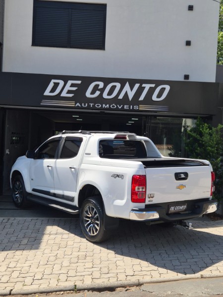 CHEVROLET S10 2.8 16V TURBO DIESEL HIGH COUNTRY CD 4X4 AUTOMÁTICO /2018 DE CONTO AUTOMÓVEIS SARANDI / Carros no Vale