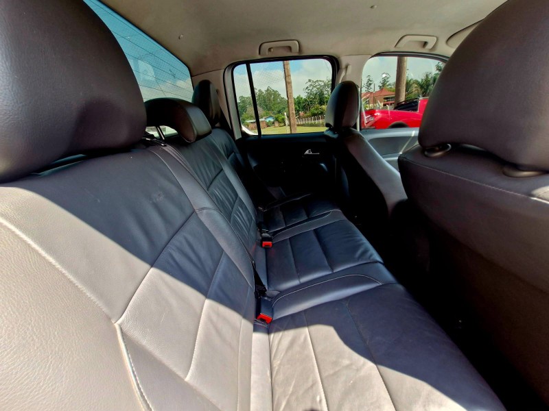 VOLKSWAGEN AMAROK 2.0 HIGHLINE 4X4 CD 16V TURBO INTERCOOLER DIESEL 4P AUTOMÁTICO 2013/2014 CRUZEIRO MULTIMARCAS CRUZEIRO DO SUL / Carros no Vale