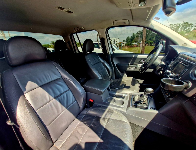 VOLKSWAGEN AMAROK 2.0 HIGHLINE 4X4 CD 16V TURBO INTERCOOLER DIESEL 4P AUTOMÁTICO 2013/2014 CRUZEIRO MULTIMARCAS CRUZEIRO DO SUL / Carros no Vale