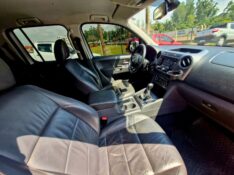 VOLKSWAGEN AMAROK 2.0 HIGHLINE 4X4 CD 16V TURBO INTERCOOLER DIESEL 4P AUTOMÁTICO 2013/2014 CRUZEIRO MULTIMARCAS CRUZEIRO DO SUL / Carros no Vale