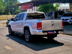 VOLKSWAGEN AMAROK 2.0 HIGHLINE 4X4 CD 16V TURBO INTERCOOLER DIESEL 4P AUTOMÁTICO 2013/2014 CRUZEIRO MULTIMARCAS CRUZEIRO DO SUL / Carros no Vale