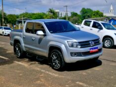 VOLKSWAGEN AMAROK 2.0 HIGHLINE 4X4 CD 16V TURBO INTERCOOLER DIESEL 4P AUTOMÁTICO 2013/2014 CRUZEIRO MULTIMARCAS CRUZEIRO DO SUL / Carros no Vale