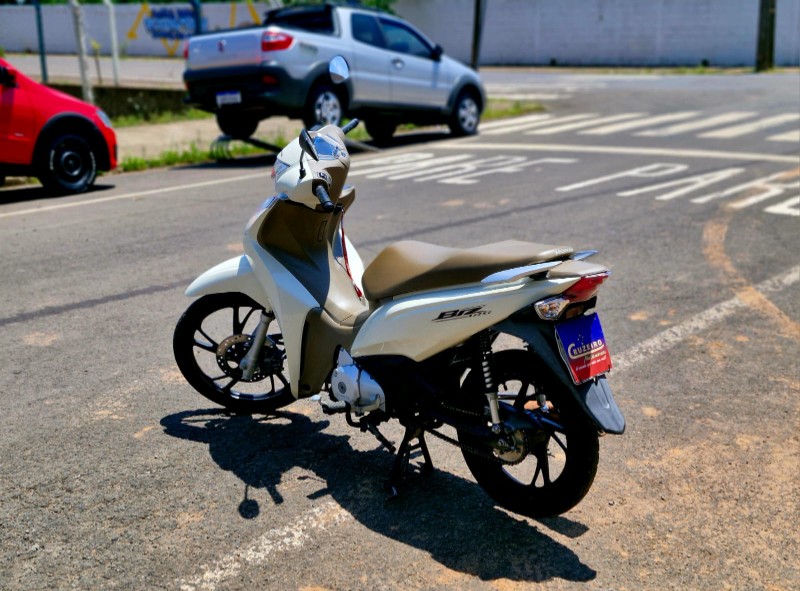 HONDA MOTOS BIZ 125 ES 2022/2022 CRUZEIRO MULTIMARCAS CRUZEIRO DO SUL / Carros no Vale HONDA MOTOS BIZ 125 ES 2022/2022 CRUZEIRO MULTIMARCAS CRUZEIRO DO SUL / Carros no Vale