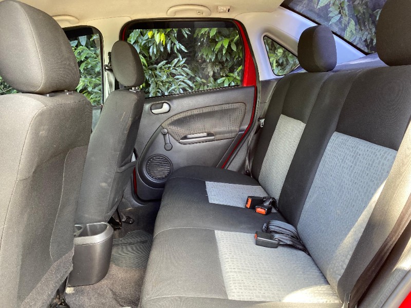 FORD FIESTA SEDAN 1.6 2012/2012 ESTAÇÃO DO CARRO ESTRELA / Carros no Vale