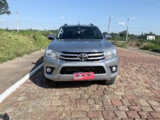 TOYOTA HILUX 2.7 SRV 4X2 CD 16V FLEX 4P AUTOMÁTICO 2018/2018 ELY AUTOMÓVEIS LAJEADO / Carros no Vale